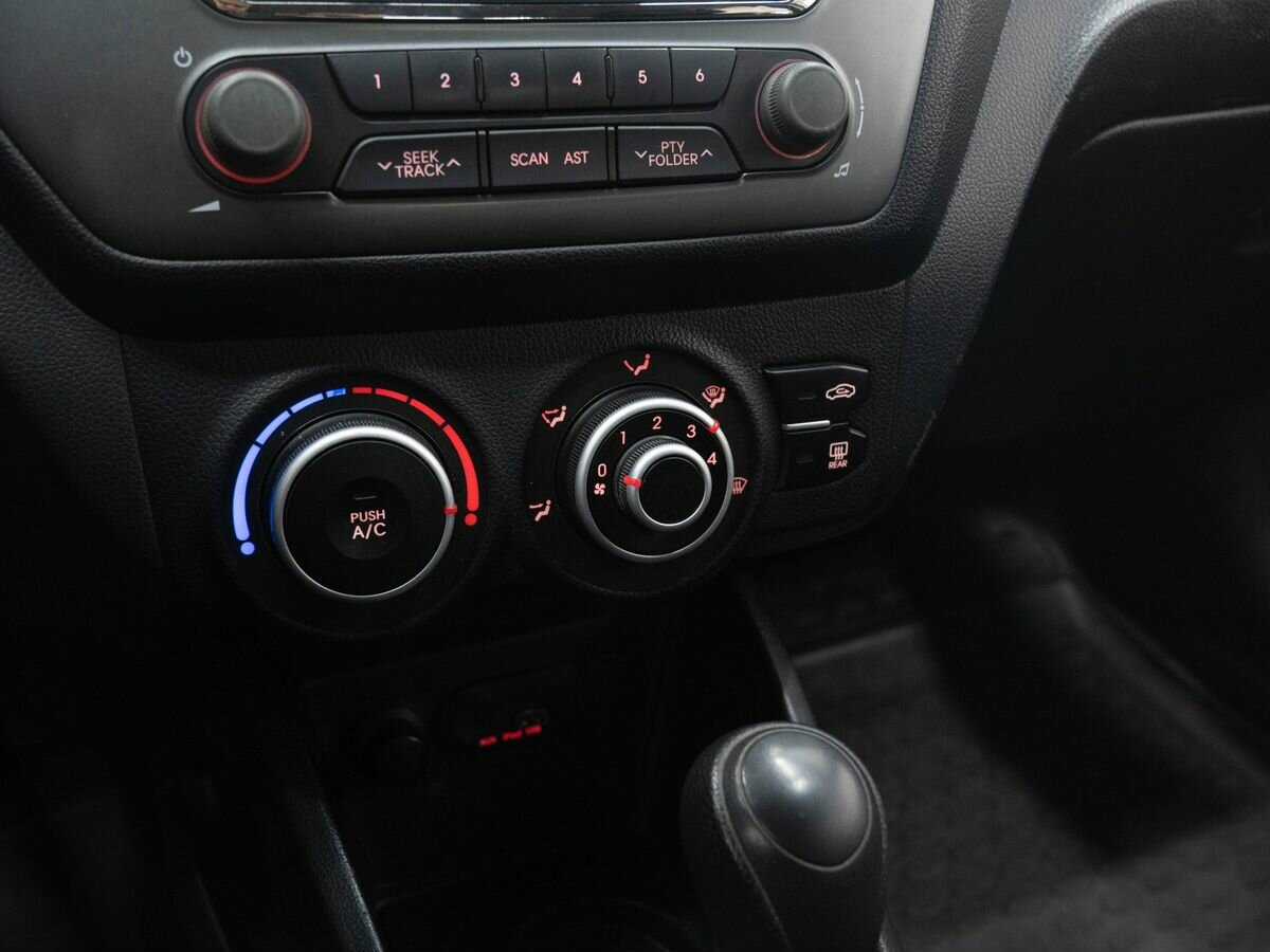 Kia Rio 4-speed, 2013 Фото №16