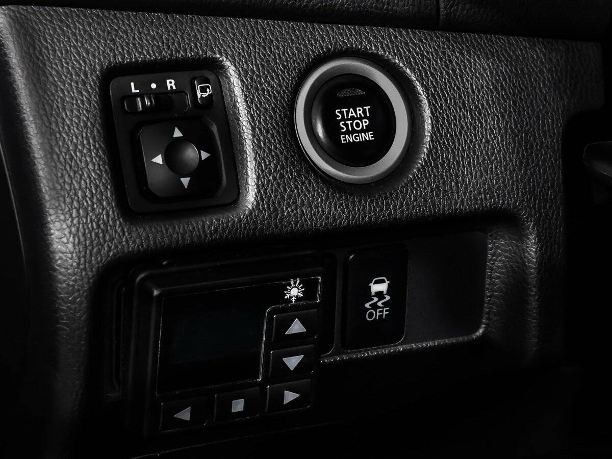 Mitsubishi Pajero Sport, 2017 Фото №16