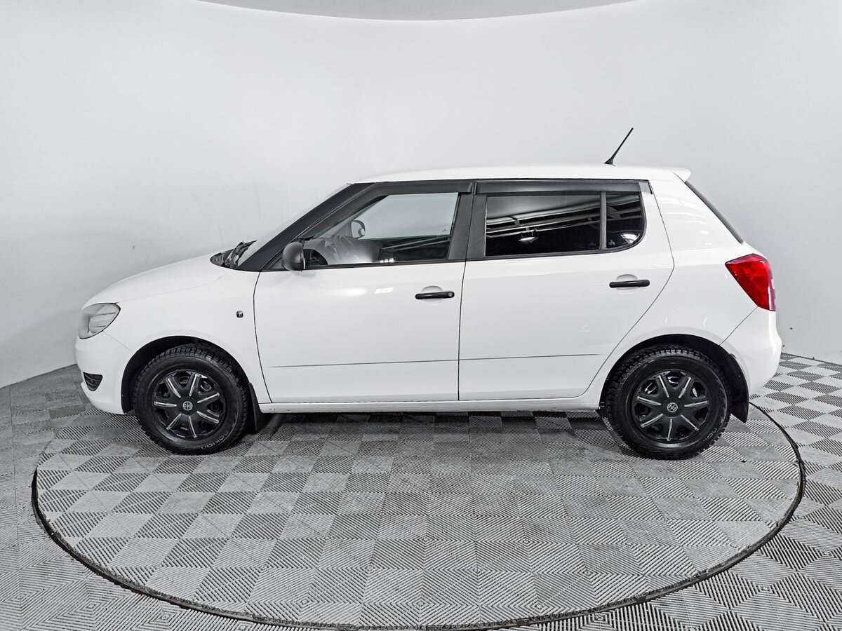 Skoda Fabia, 2012 Фото №8