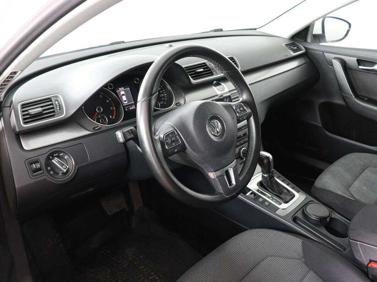 Volkswagen Passat, 2013 Фото №9