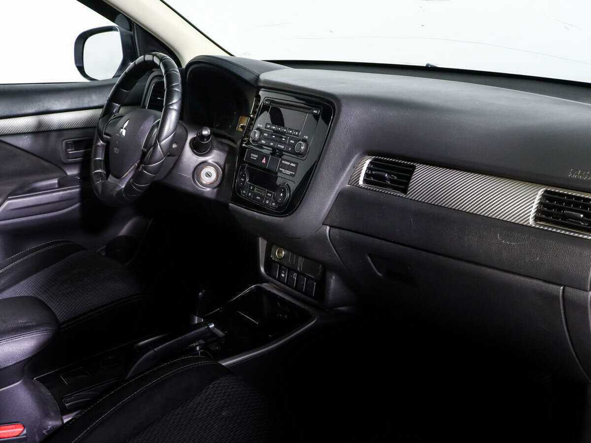 Mitsubishi Outlander, 2018 Фото №7