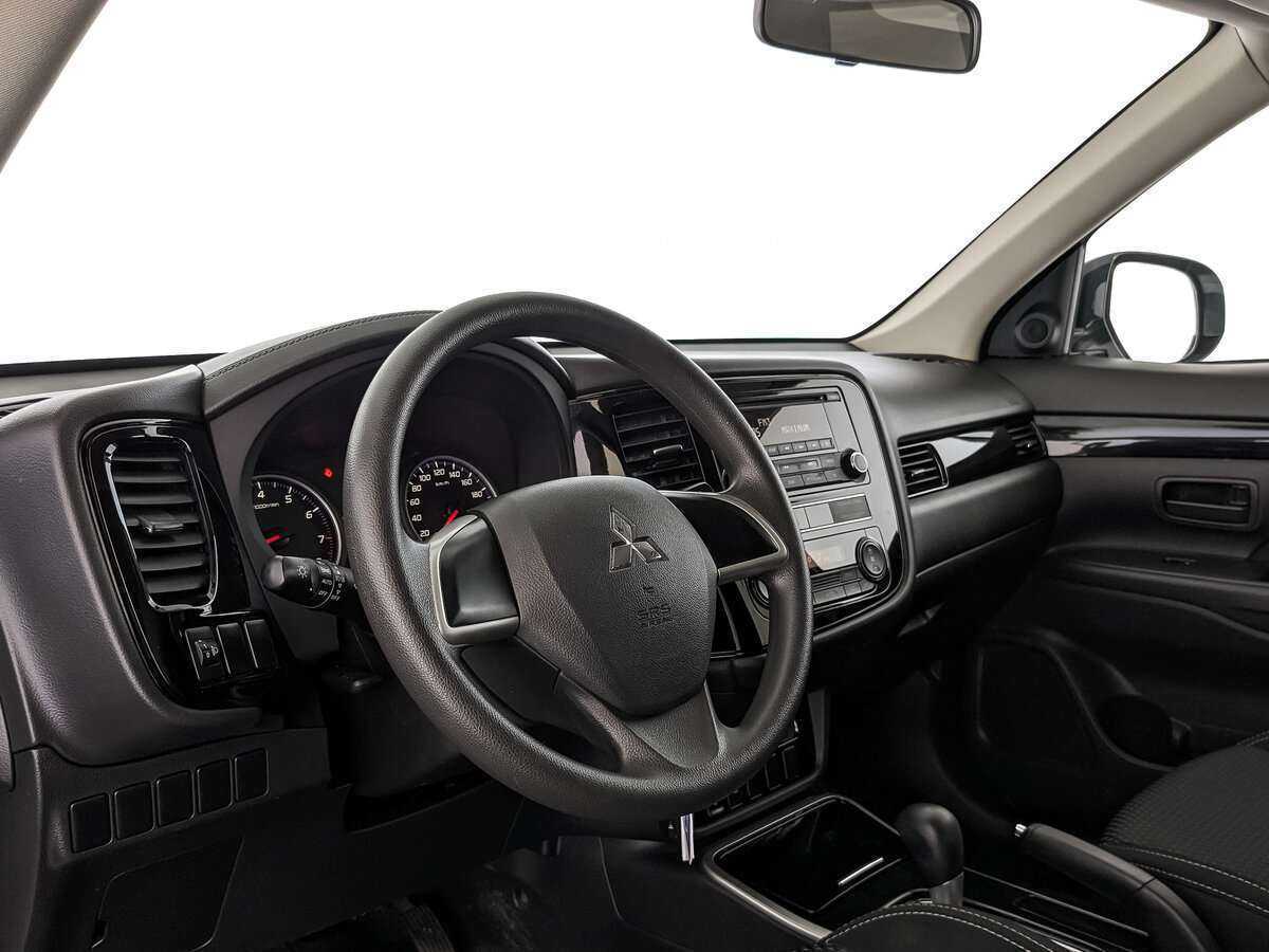 Mitsubishi Outlander, 2019 Фото №11