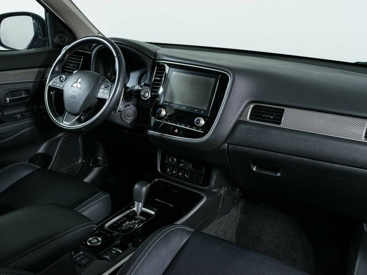 Mitsubishi Outlander, 2020 Фото №11