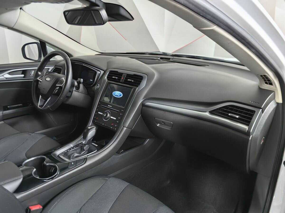 Ford Mondeo, 2017 Фото №9