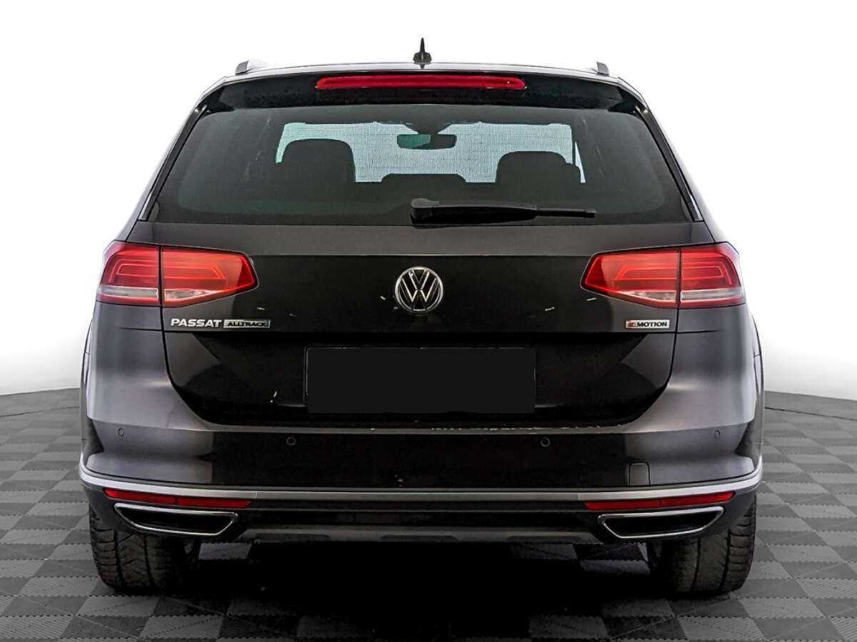 Volkswagen Passat Alltrack, 2018 Фото №6