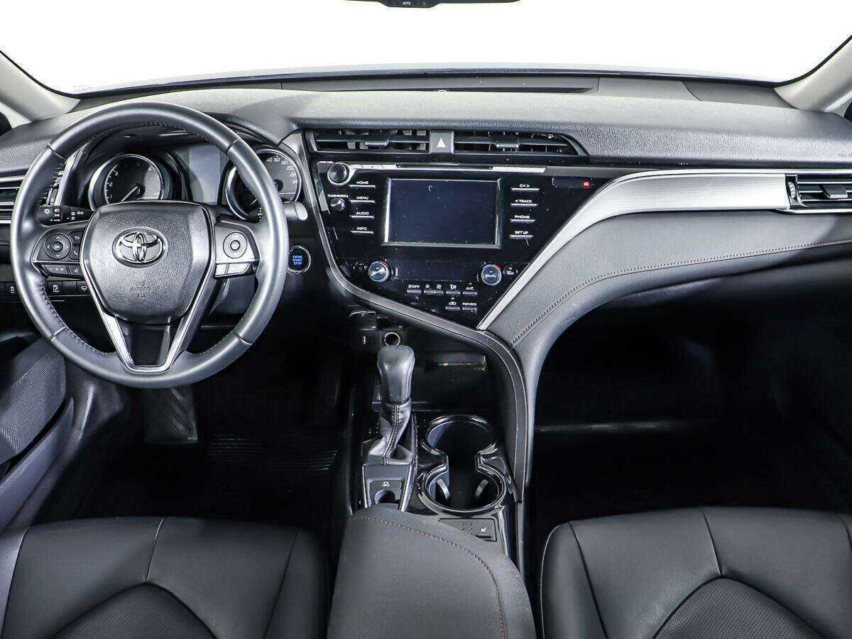 Toyota Camry, 2020 Фото №11