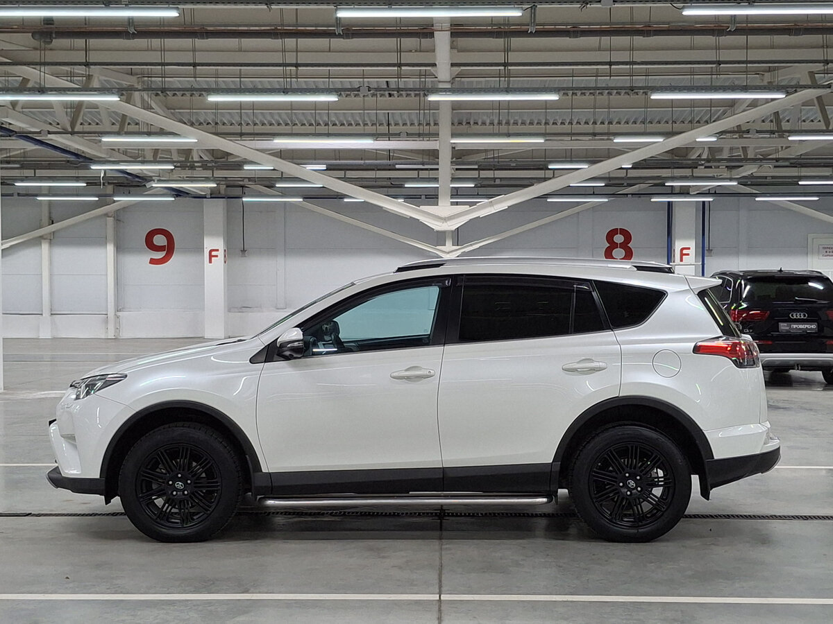 Toyota RAV4 IV (XA40) Рестайлинг, 2017 Фото №8