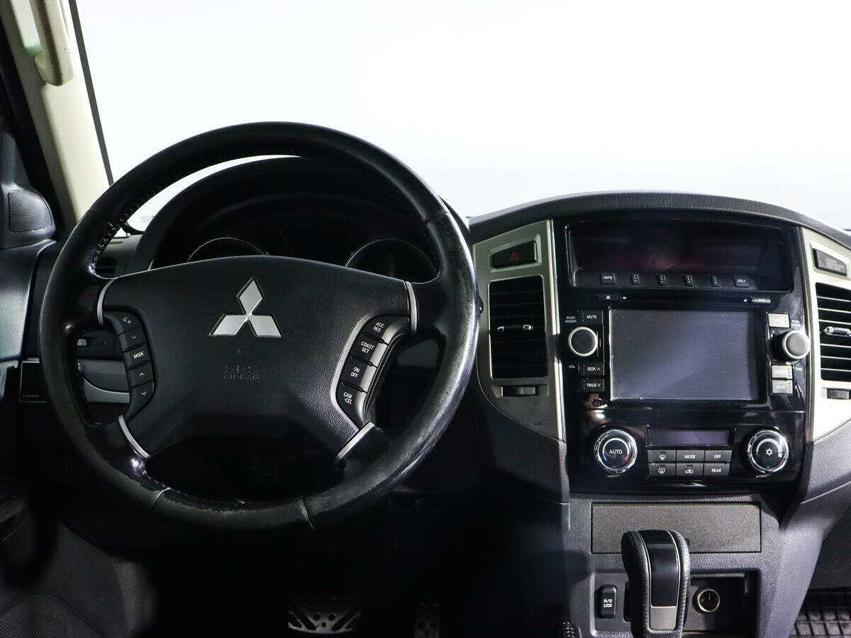 Mitsubishi Pajero, 2014 Фото №10