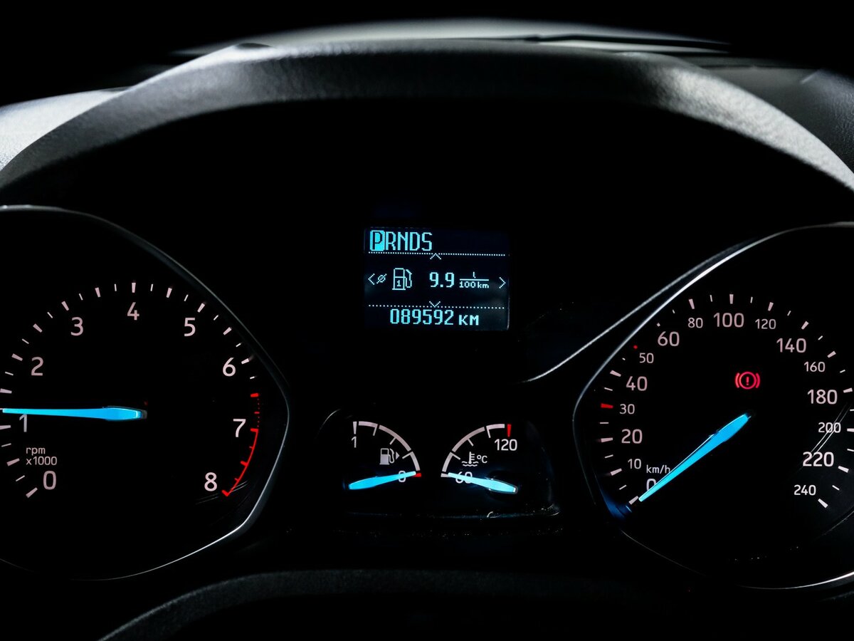 Ford Kuga II Рестайлинг, 2019 Фото №11