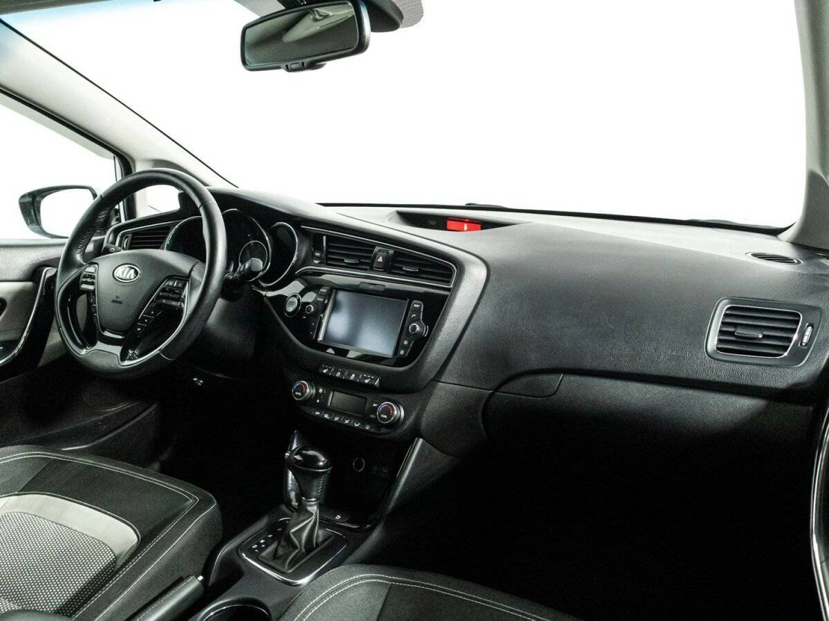 Kia Ceed, 2018 Фото №9