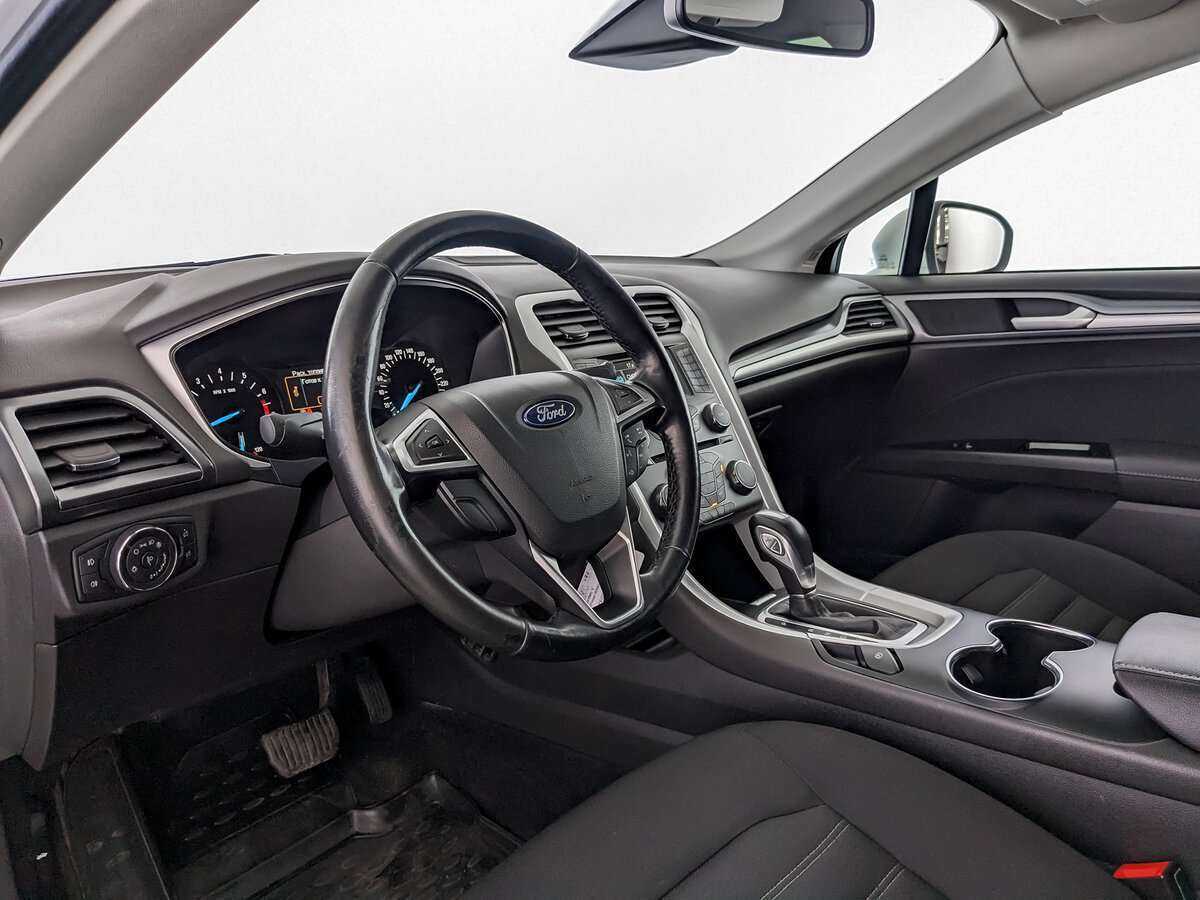 Ford Mondeo, 2017 Фото №14