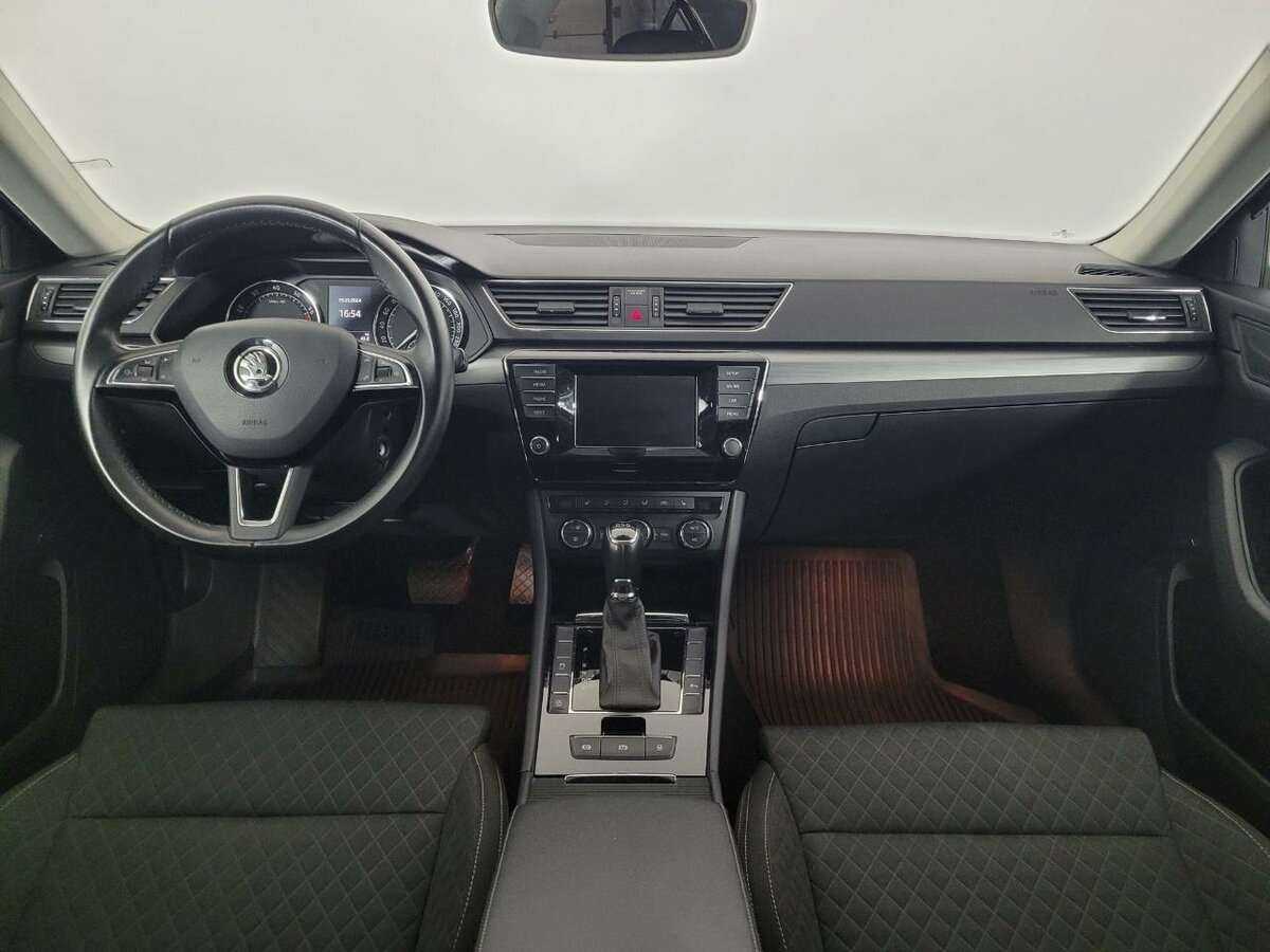Skoda Superb, 2016 Фото №7
