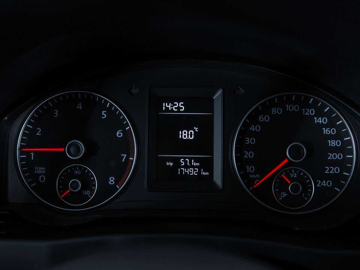 Volkswagen Golf Plus, 2012 Фото №15