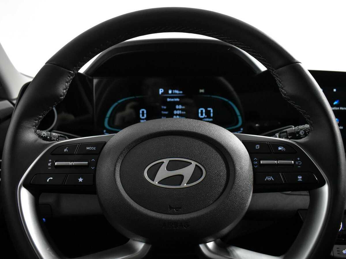 Hyundai Elantra, 2023 Фото №21