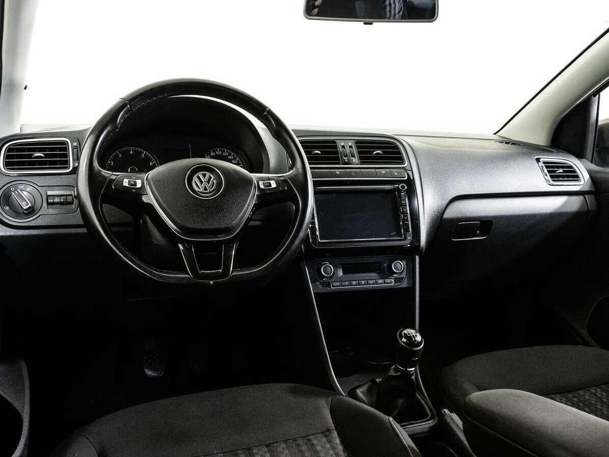 Volkswagen Polo, 2018 Фото №11