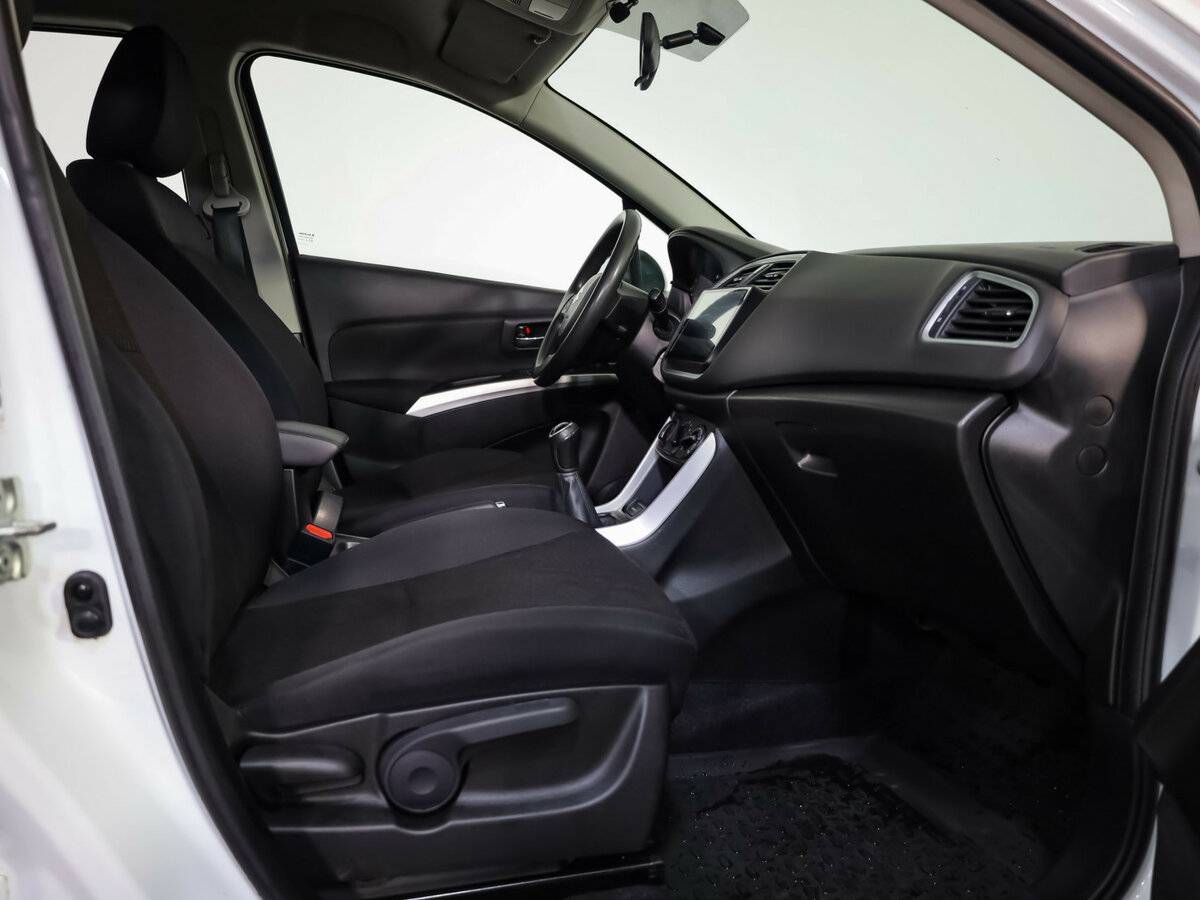 Suzuki SX4 II (S-Cross) Рестайлинг, 2017 Фото №18