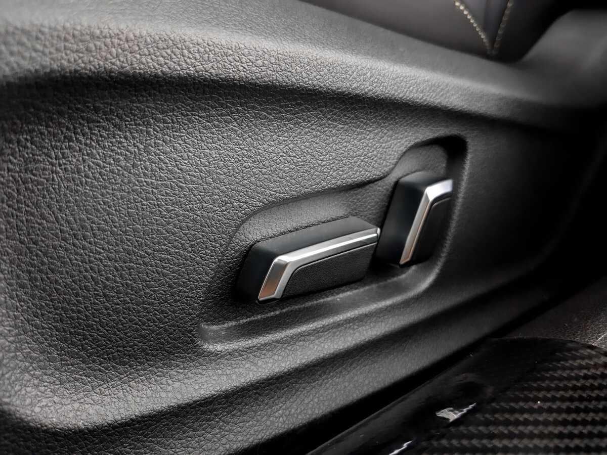 FAW Bestune B70, 2023 Фото №17