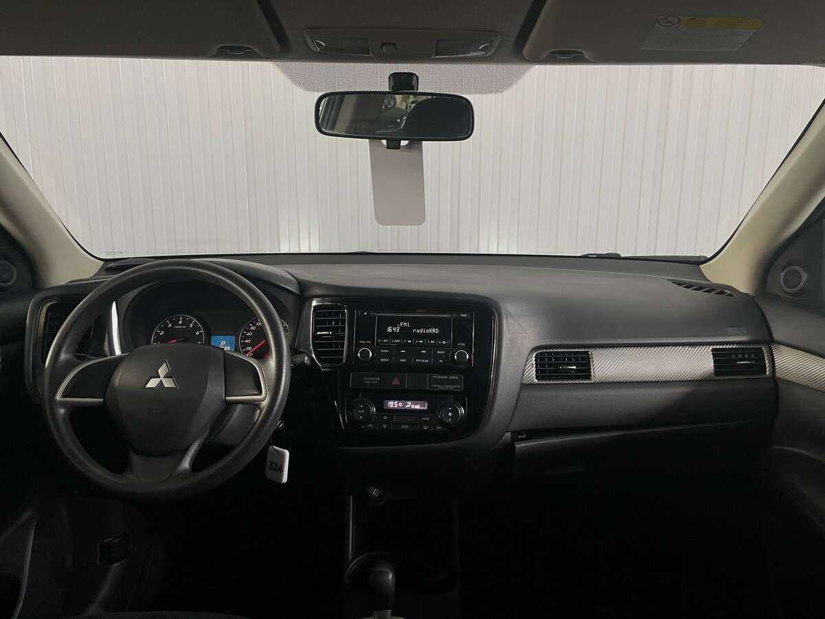 Mitsubishi Outlander, 2013 Фото №9