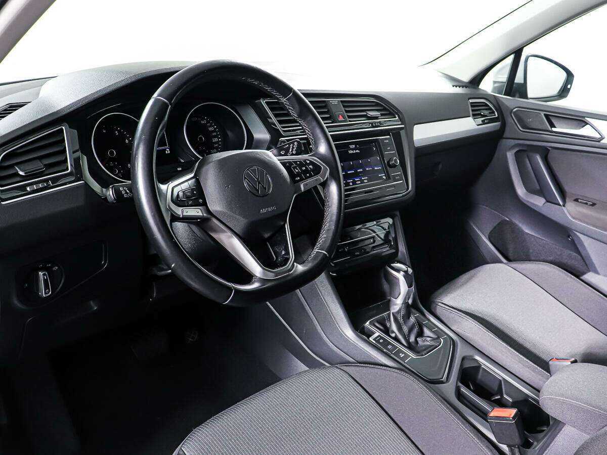 Volkswagen Tiguan, 2020 Фото №12