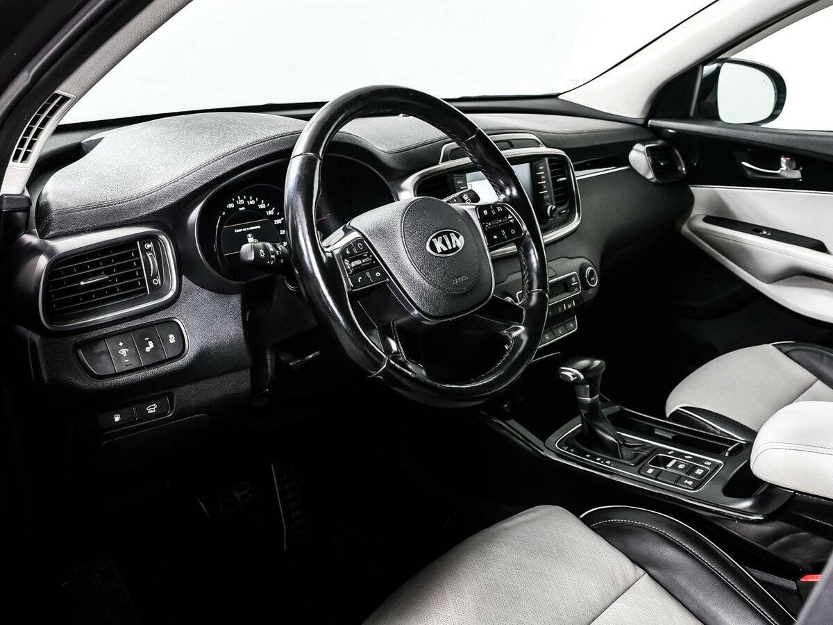 Kia Sorento, 2019 Фото №13