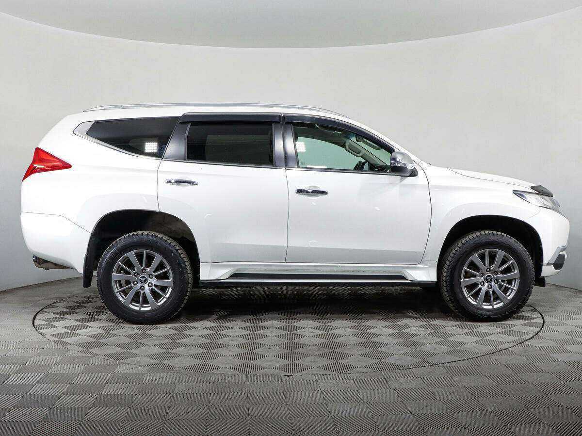 Mitsubishi Pajero Sport, 2018 Фото №4