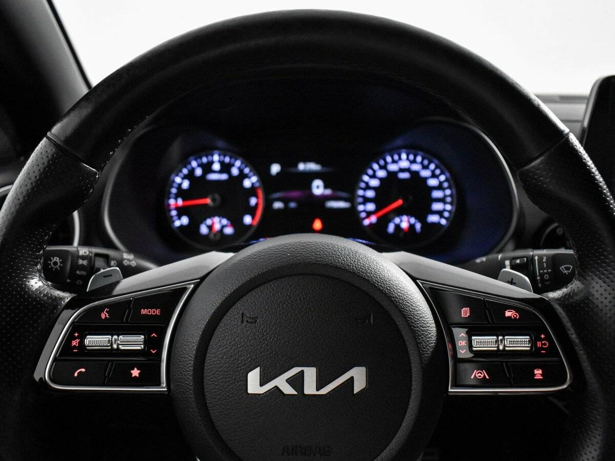 Kia Cerato, 2022 Фото №16