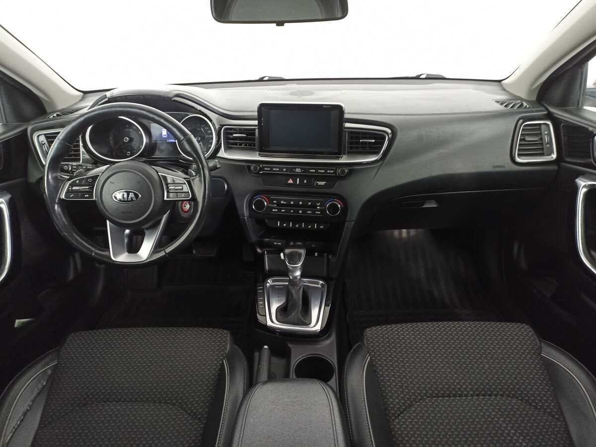Kia Ceed, 2018 Фото №11