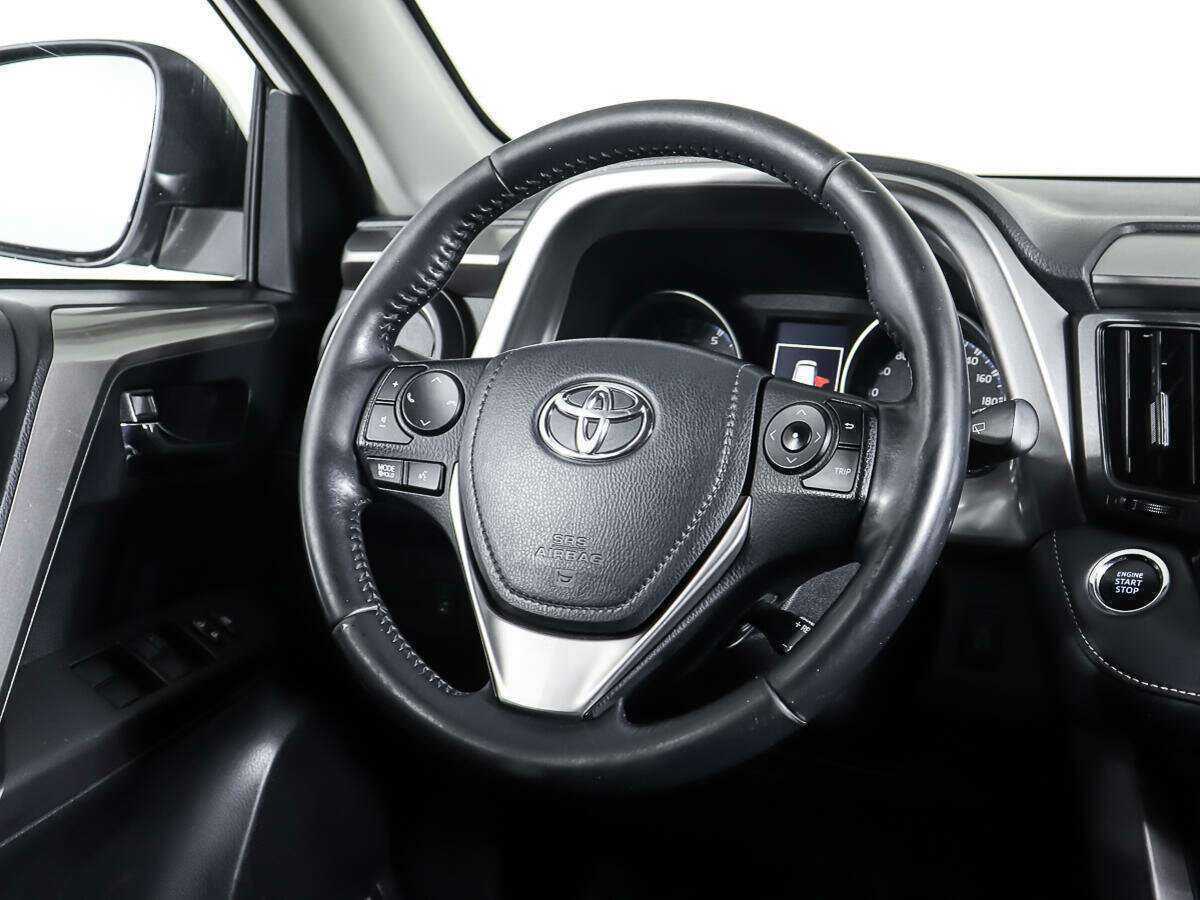 Toyota RAV4, 2018 Фото №15