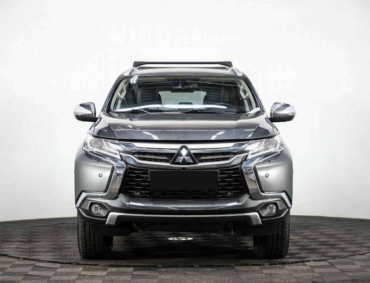Mitsubishi Pajero Sport, 2018 Фото №2