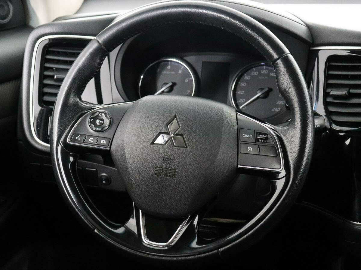 Mitsubishi Outlander, 2018 Фото №13