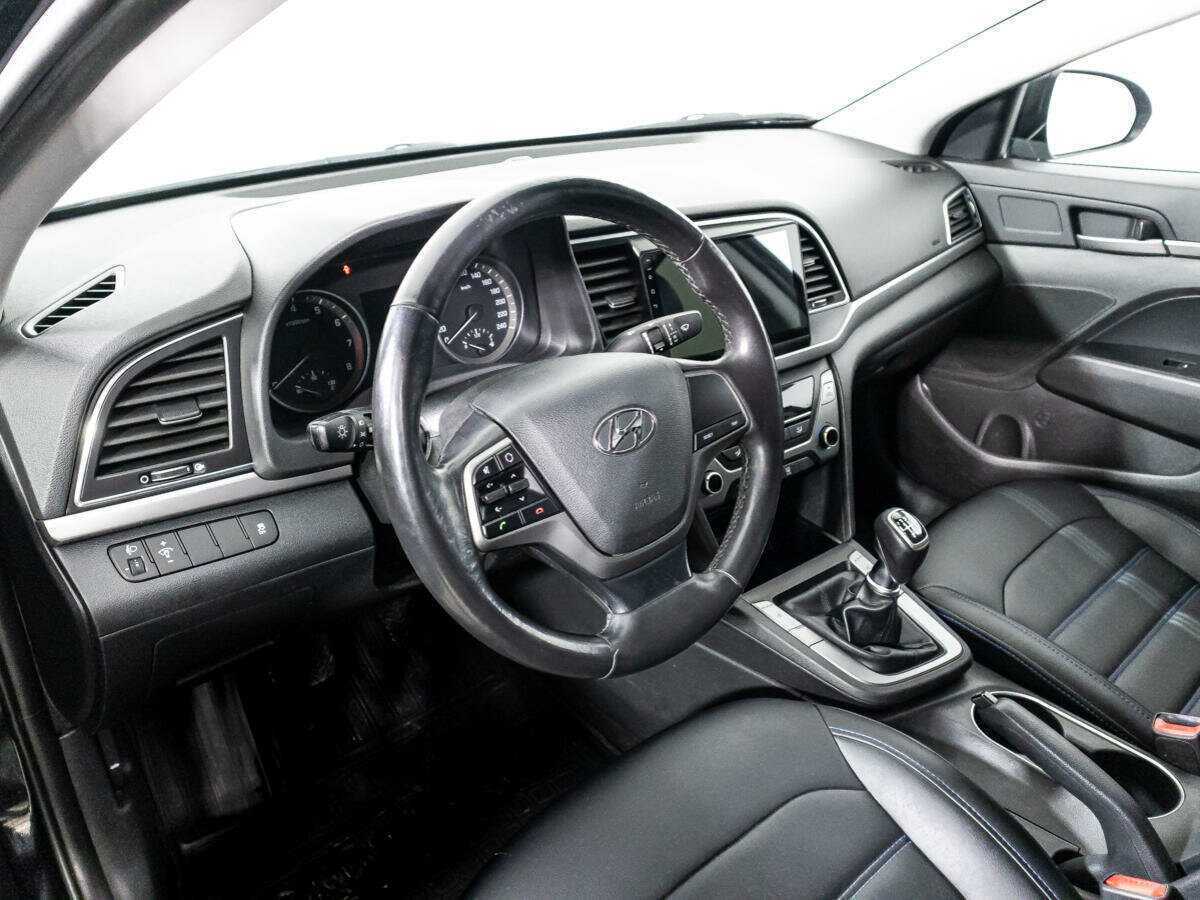 Hyundai Elantra, 2017 Фото №11