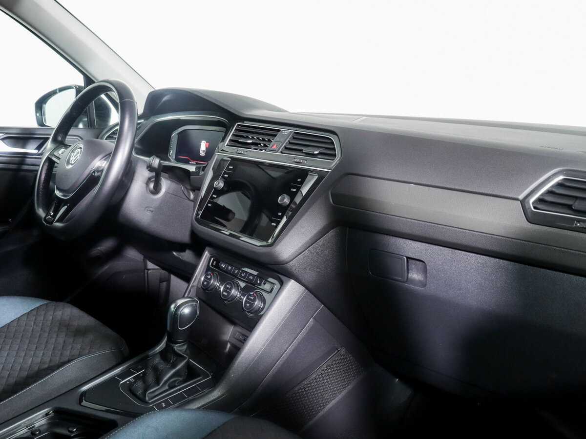 Volkswagen Tiguan, 2020 Фото №6