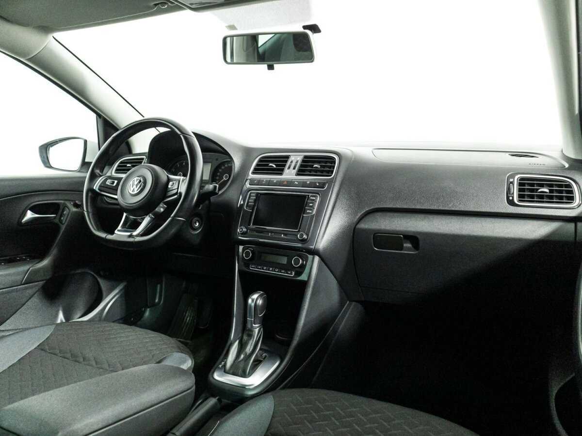 Volkswagen Polo, 2018 Фото №9