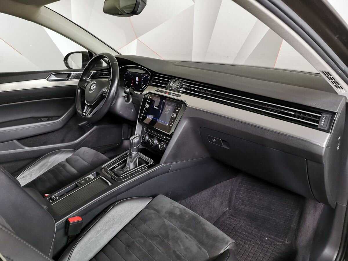 Volkswagen Passat, 2018 Фото №9