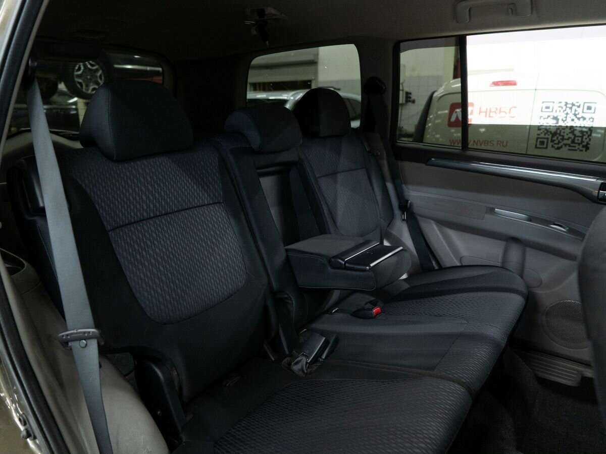 Mitsubishi Pajero Sport, 2014 Фото №9