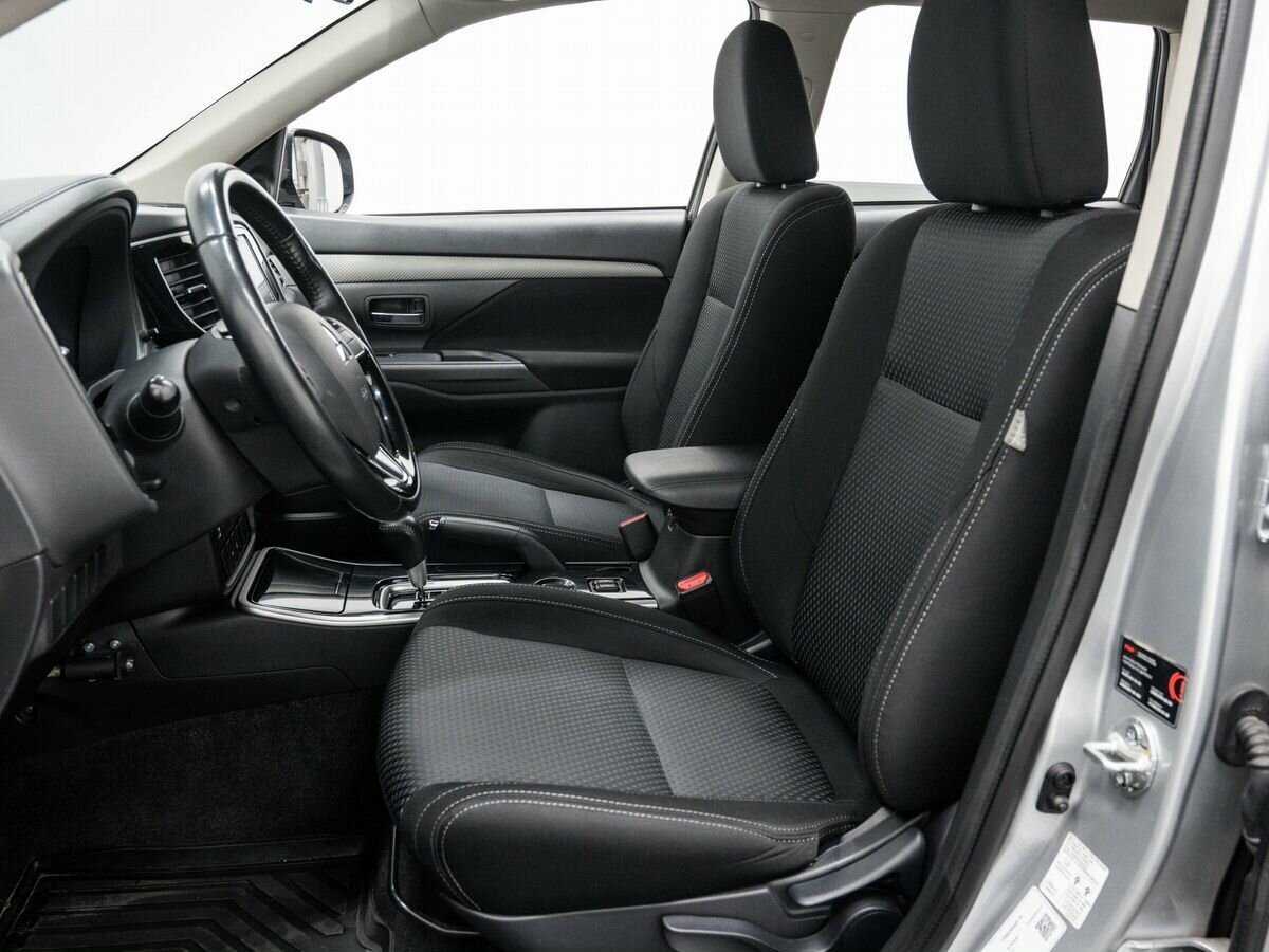 Mitsubishi Outlander, 2018 Фото №14