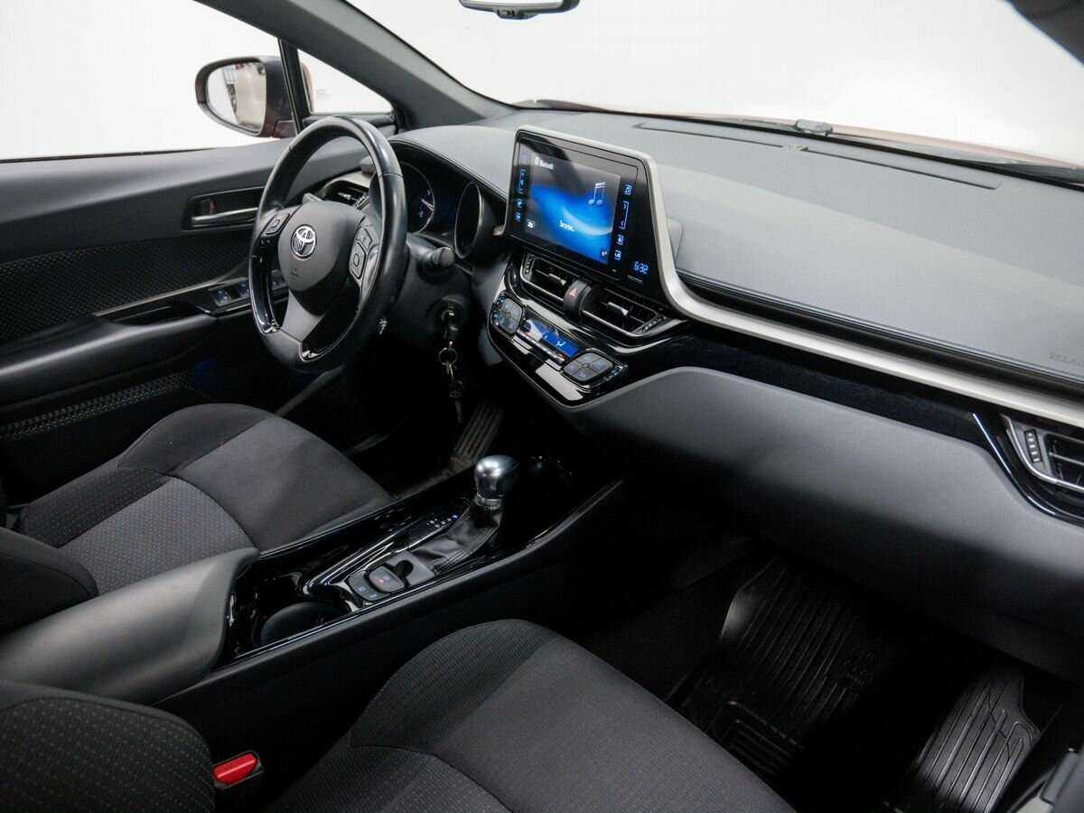 Toyota C-HR, 2018 Фото №5