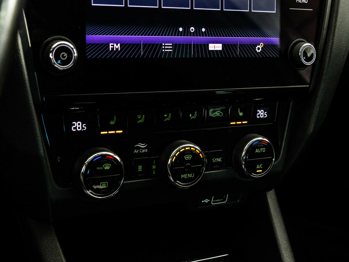 Skoda Octavia III (A7) Рестайлинг, 2019 Фото №12