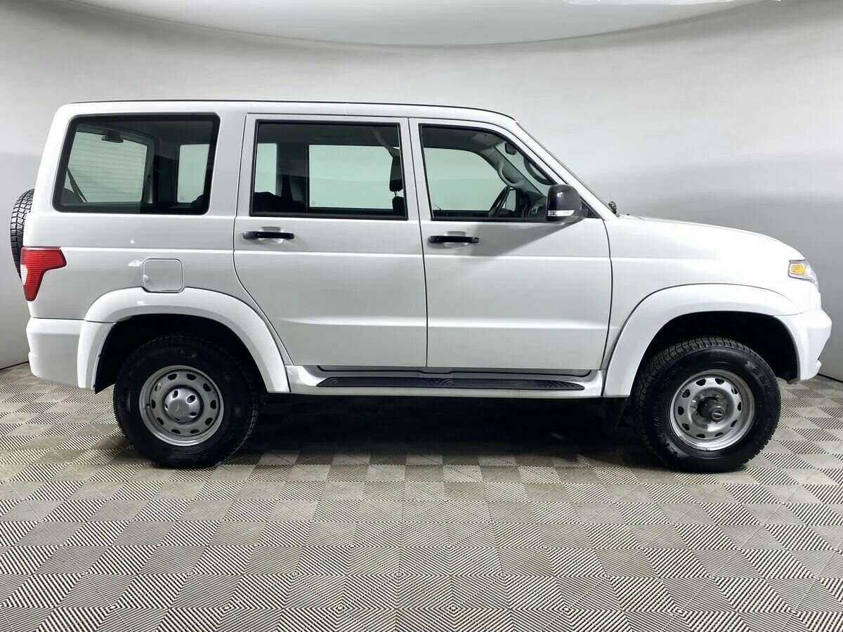 УАЗ Patriot, 2022 Фото №3