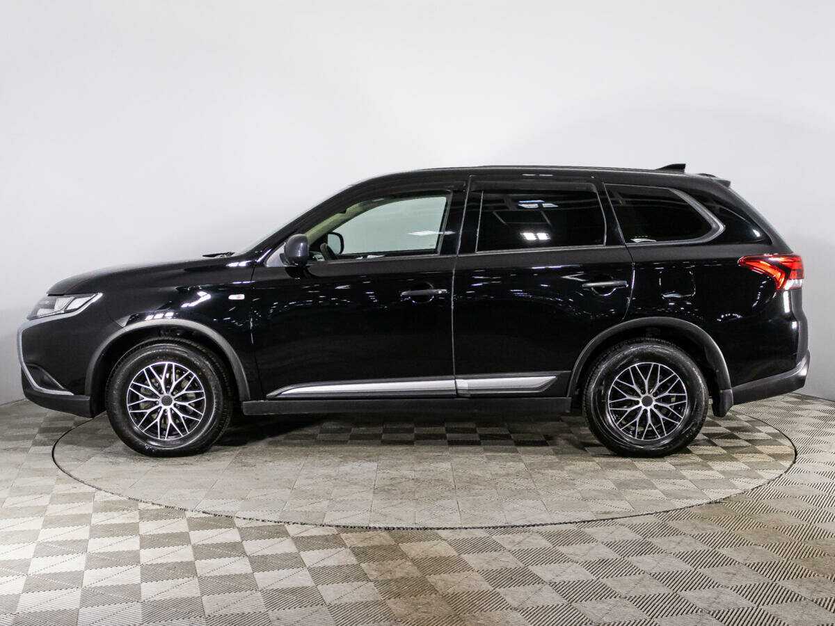 Mitsubishi Outlander, 2021 Фото №8