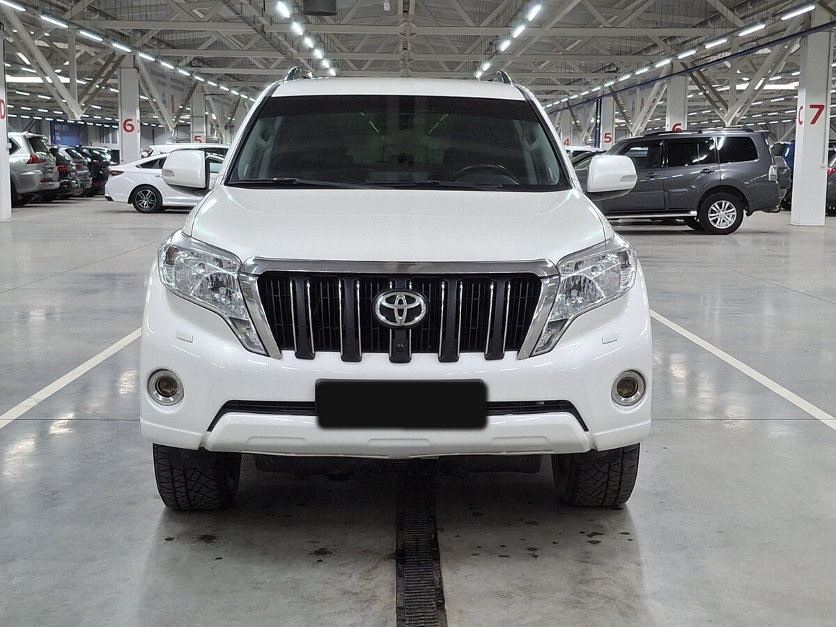 Toyota Land Cruiser Prado 150 Series Рестайлинг 1, 2014 Фото №2