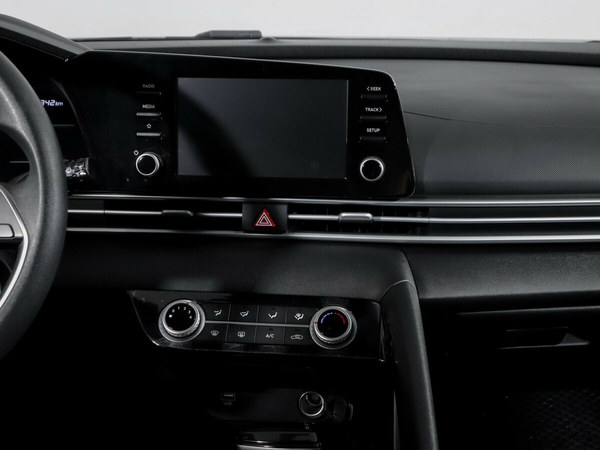 Hyundai Elantra VII (CN7), 2023 Фото №13