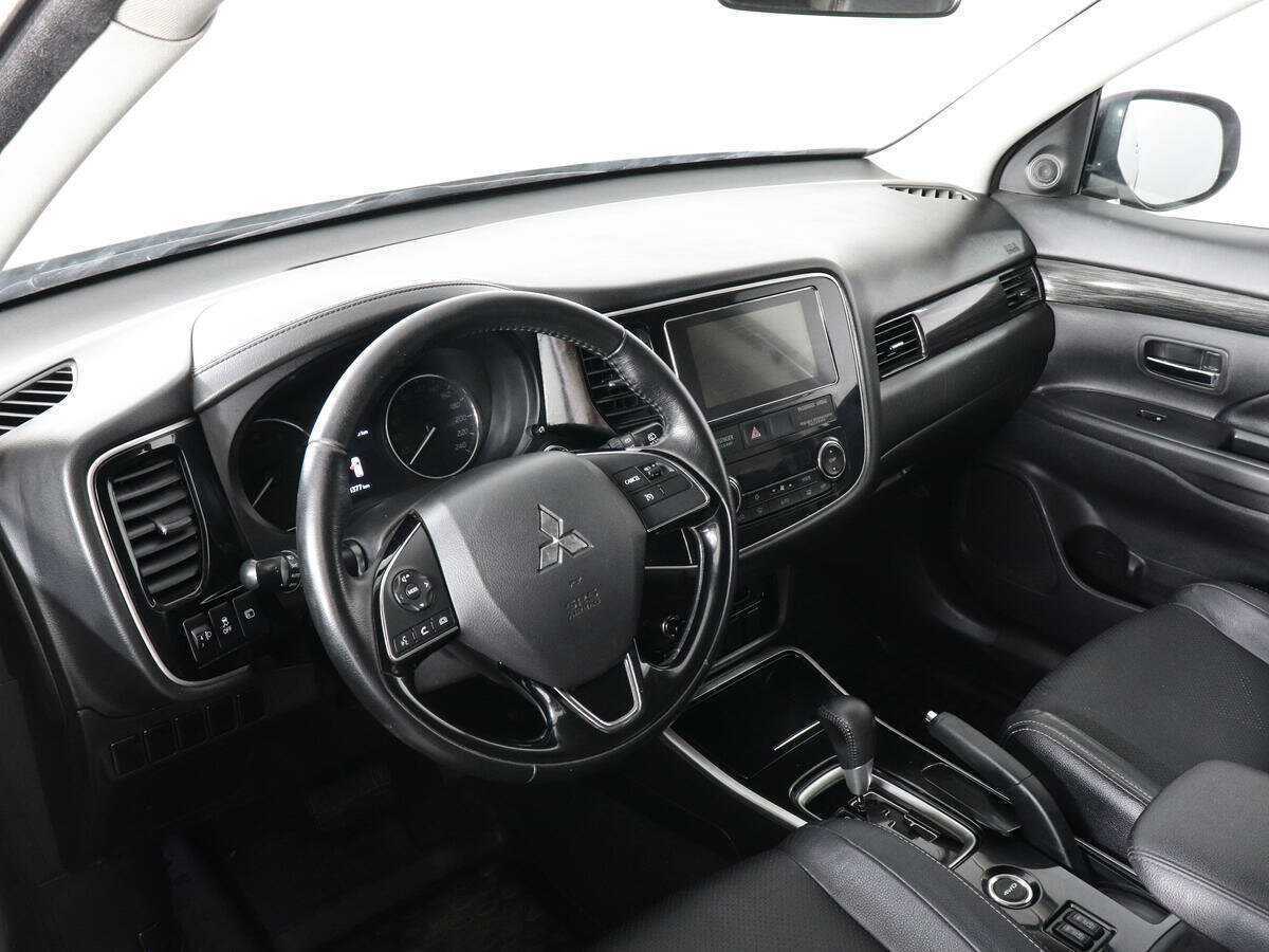 Mitsubishi Outlander, 2017 Фото №9