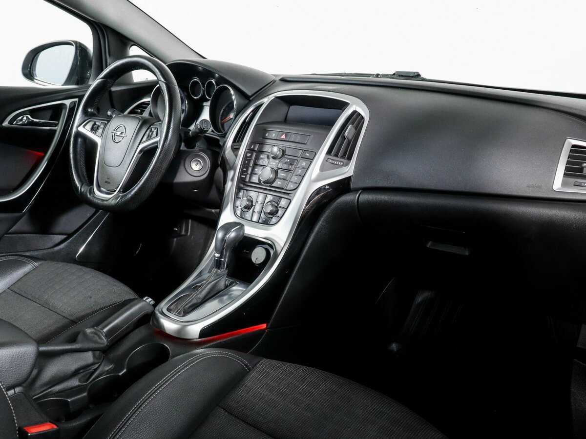 Opel Astra GTC, 2013 Фото №6