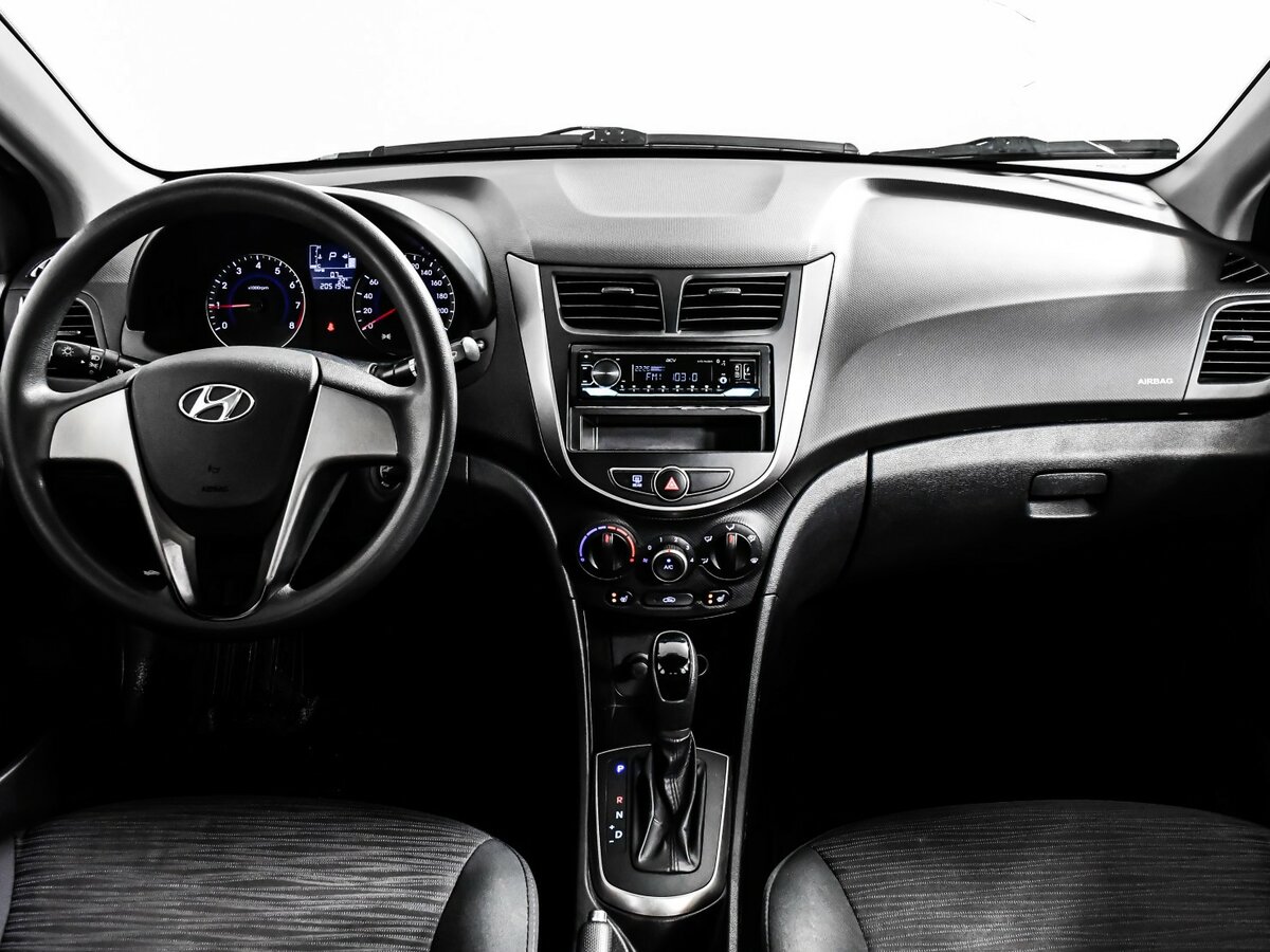 Hyundai Solaris I Рестайлинг, 2016 Фото №10