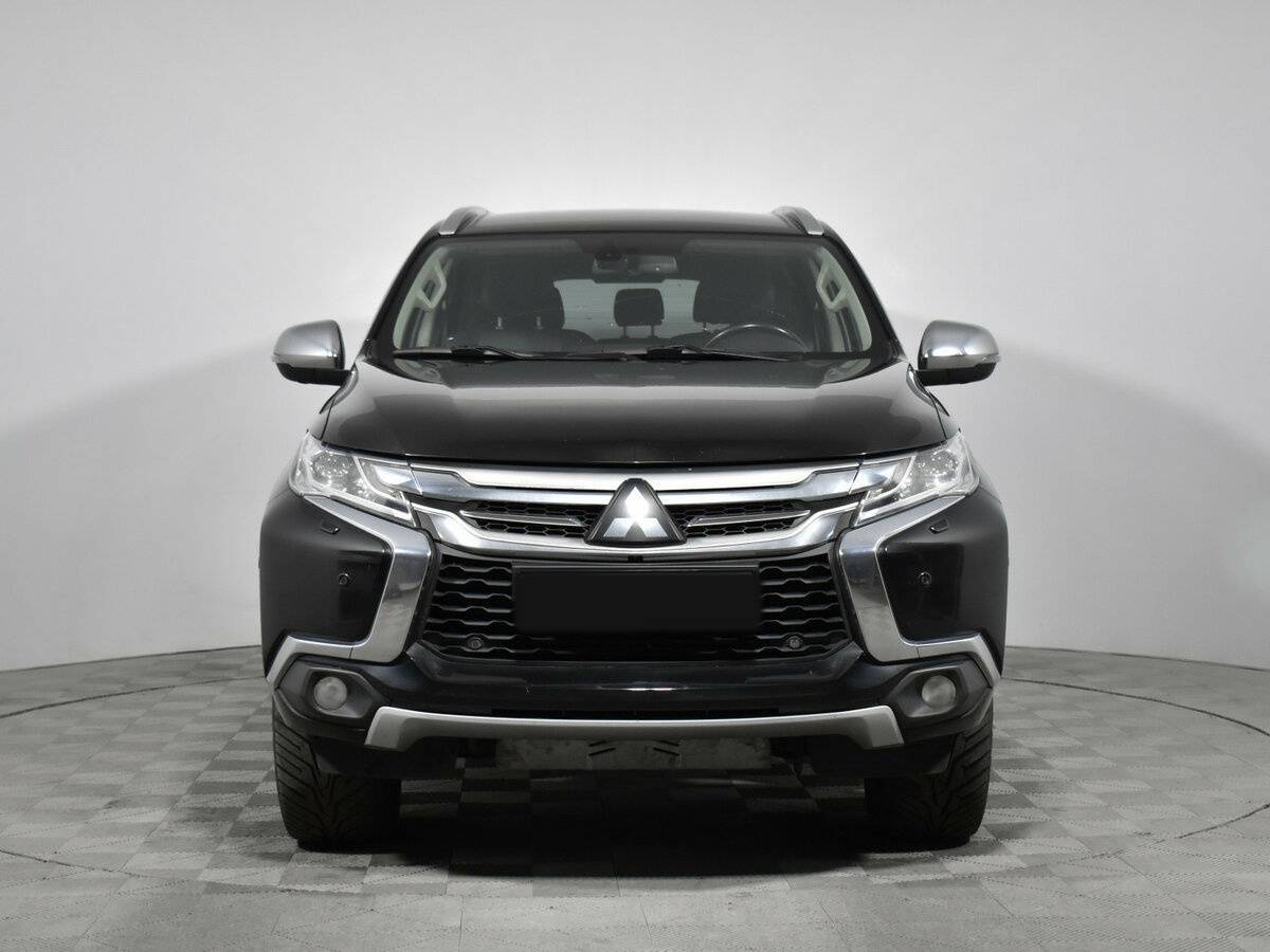 Mitsubishi Pajero Sport, 2017 Фото №2