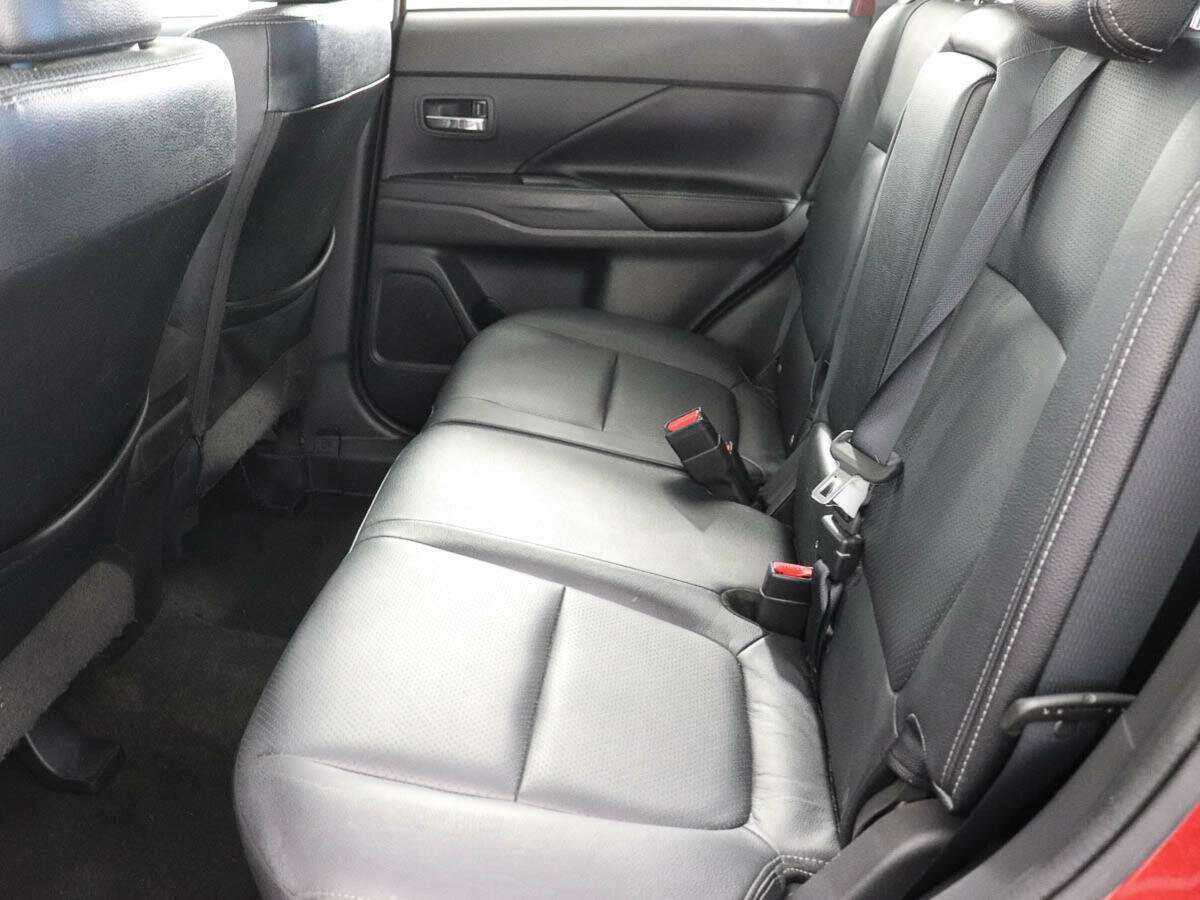 Mitsubishi Outlander, 2013 Фото №8