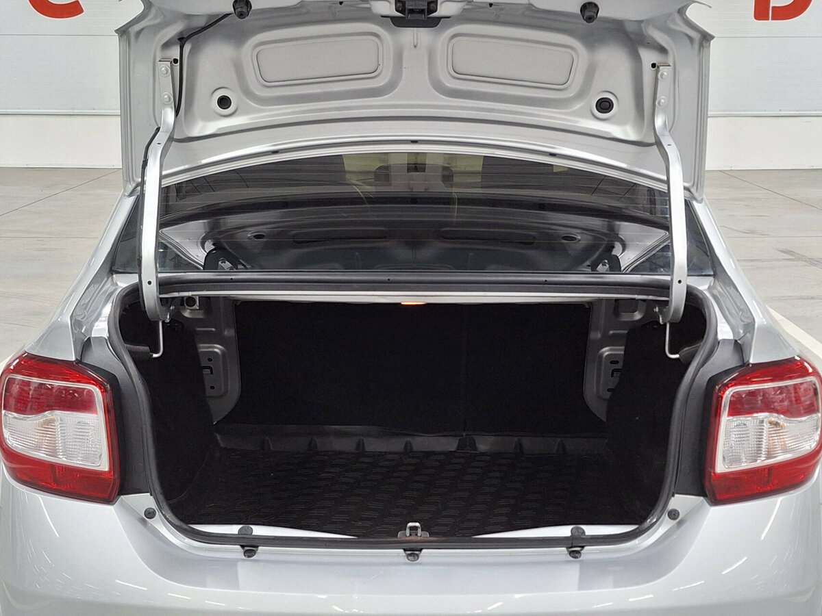 Renault Logan Stepway II Рестайлинг, 2020 Фото №10