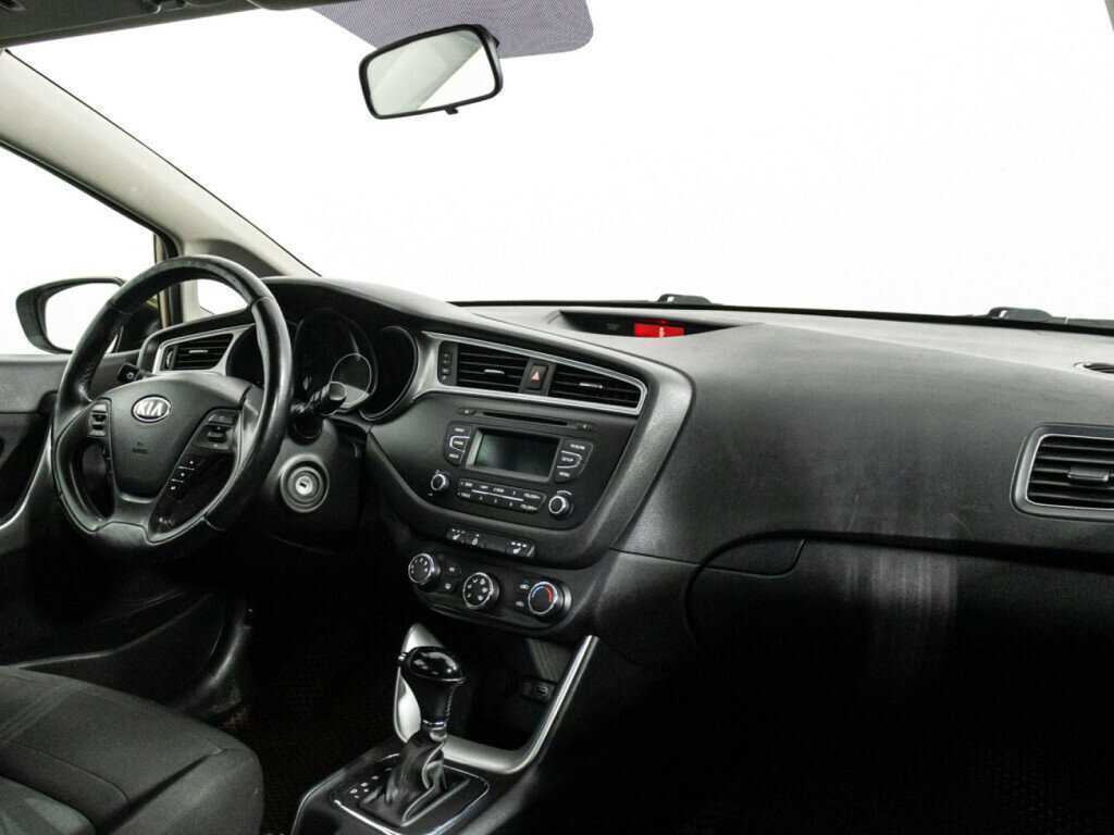 Kia Ceed, 2016 Фото №9