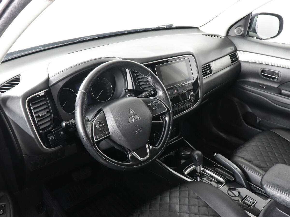 Mitsubishi Outlander, 2018 Фото №9